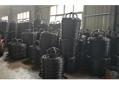 Which is more corrosion resistant, stainless steel or carbon steel