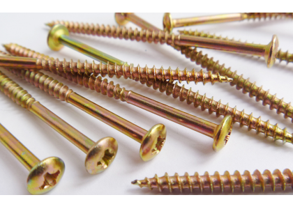 The difference between parcial thread and full thread screws and the precautions for use