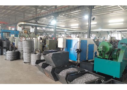 Introduction to the Production Process of Carbon Steel Screws